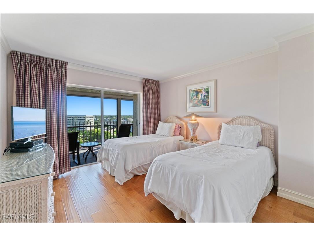 3399 Gulf Shore Boulevard N #PH-SOUTH Naples FL 34103 225070837 image25