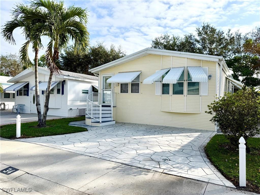 34 Bass Lane #34 Naples FL 34114 226002299 image1
