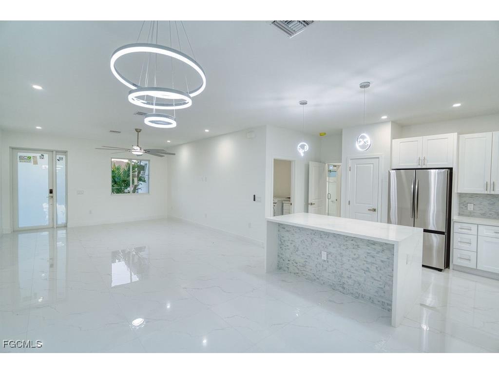 34 SE 23rd Place Cape Coral FL 33990 2026004845 image5