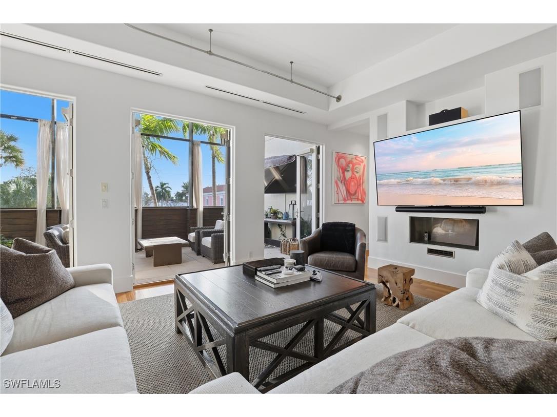 340 12th Avenue S #6 Naples FL 34102 226003779 image18