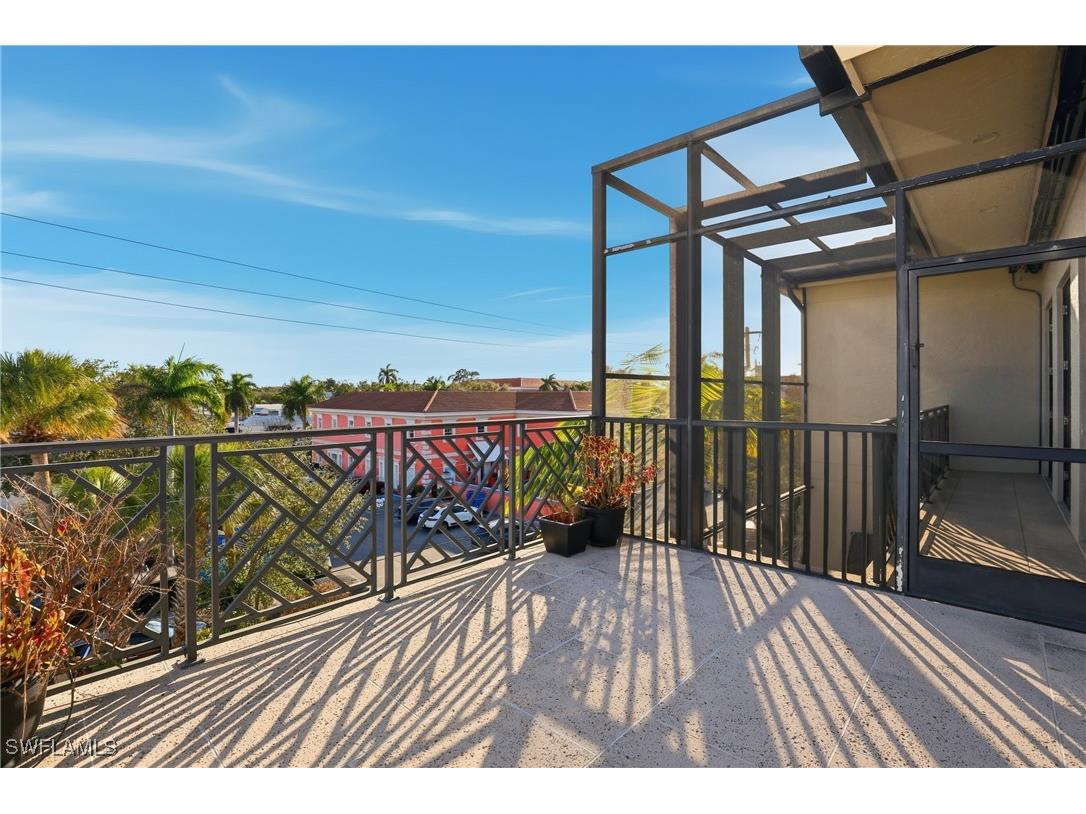 340 12th Avenue S #6 Naples FL 34102 226003779 image4