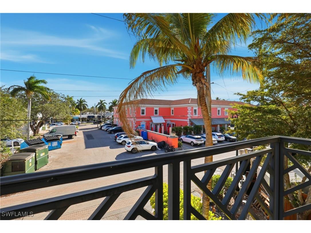 340 12th Avenue S #6 Naples FL 34102 226003779 image47