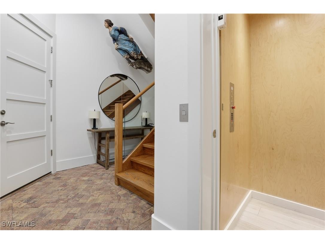 340 12th Avenue S #6 Naples FL 34102 226003779 image9