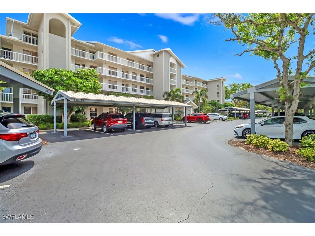 340 Horse Creek Drive #202 Naples FL 34110 225045021 image1