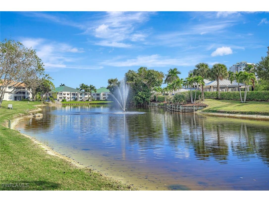 340 Horse Creek Drive #207 Naples FL 34110 225080669 image1