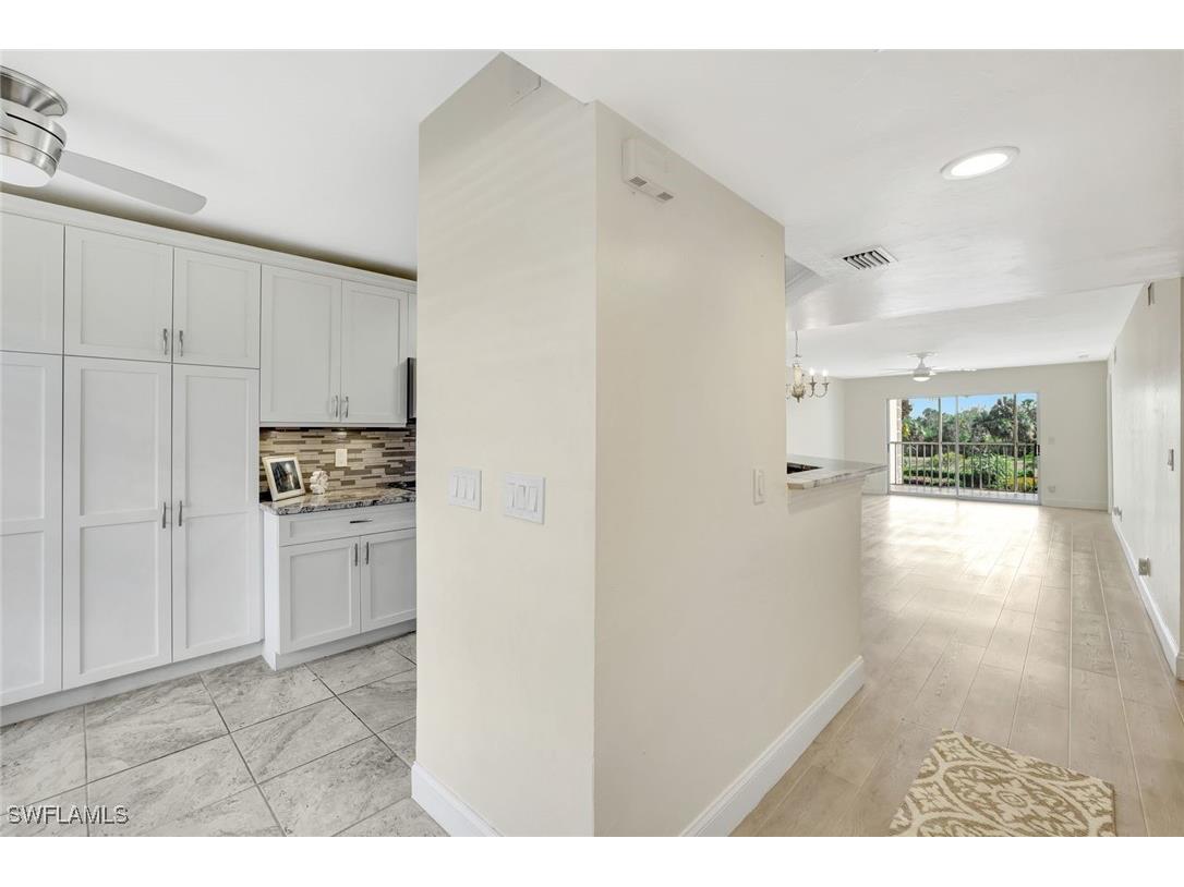 340 Horse Creek Drive #207 Naples FL 34110 225080669 image18