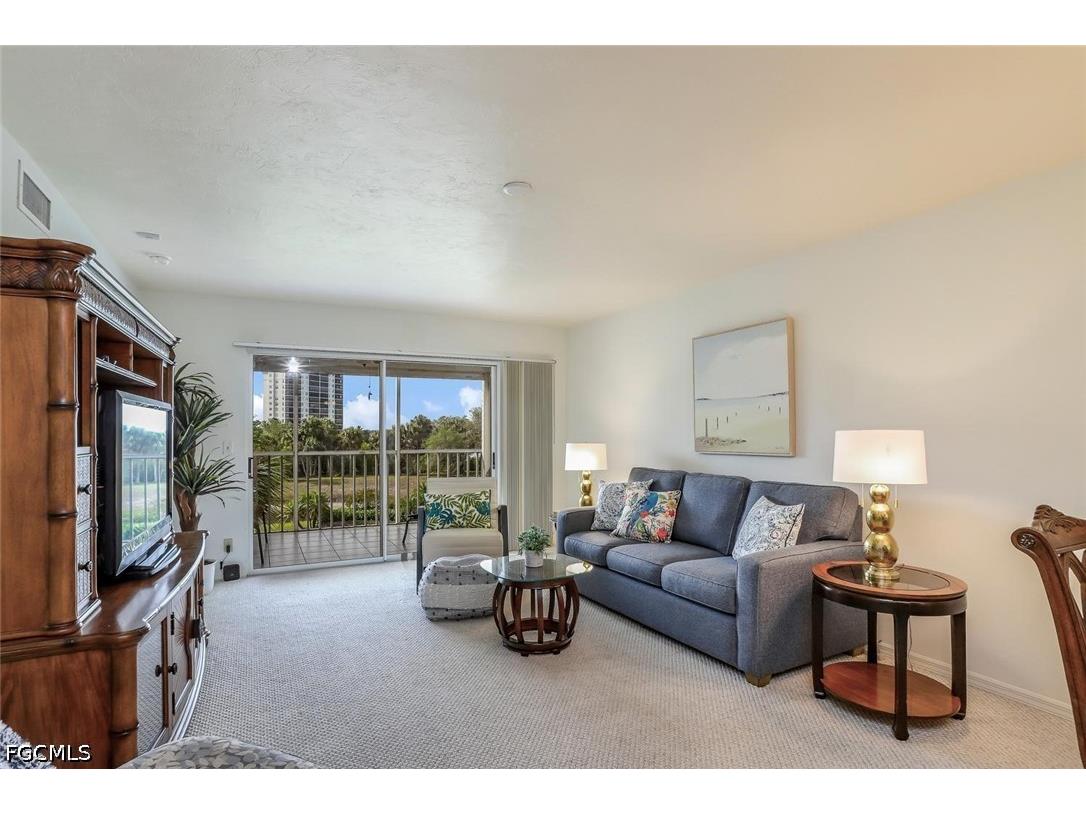 340 Horse Creek Drive #305 Naples FL 34110 2026021260 image12