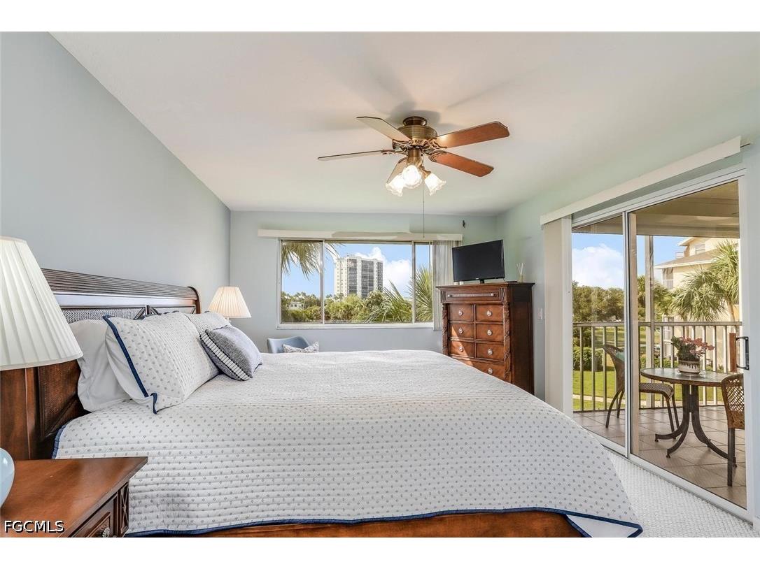 340 Horse Creek Drive #305 Naples FL 34110 2026021260 image15