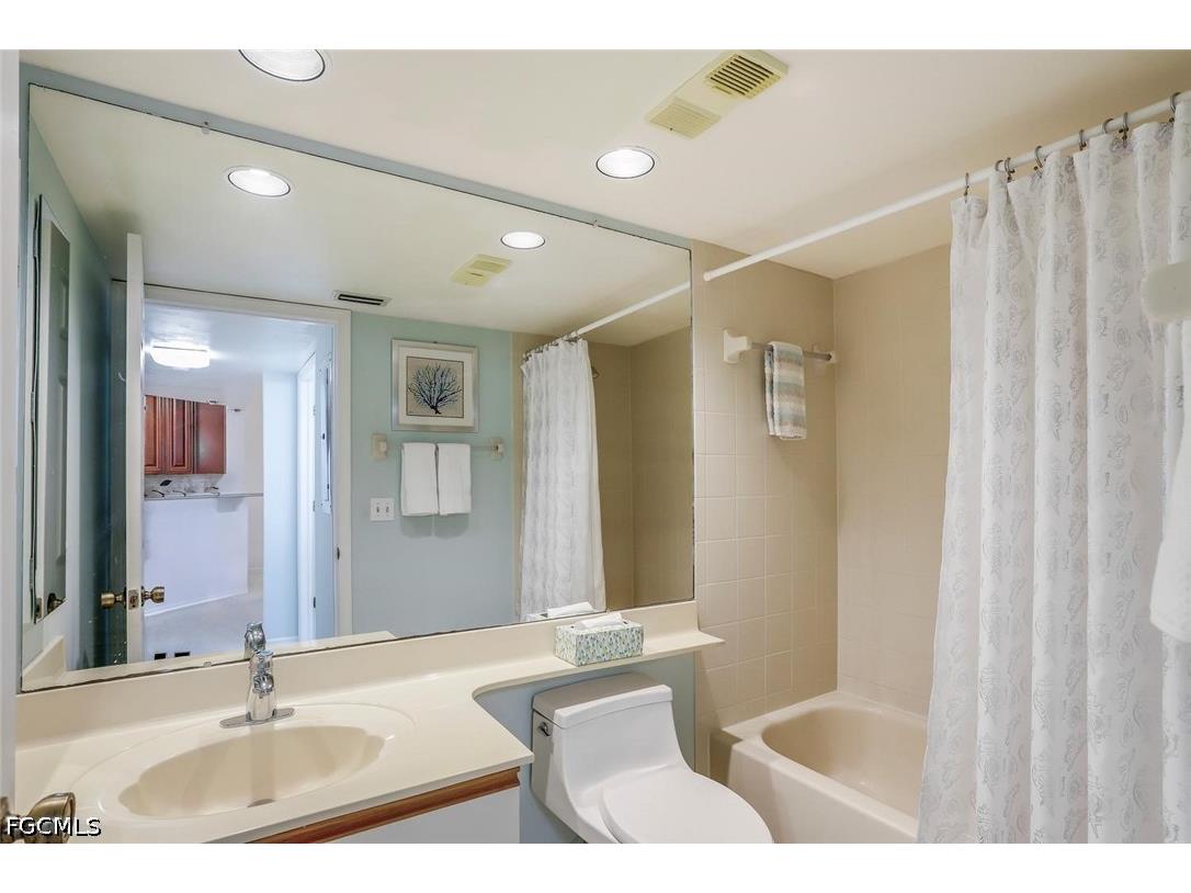 340 Horse Creek Drive #305 Naples FL 34110 2026021260 image19