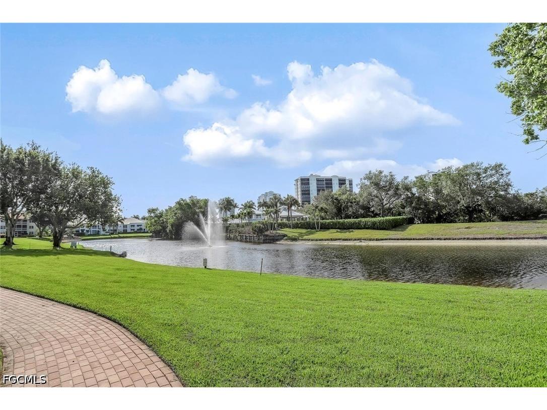 340 Horse Creek Drive #305 Naples FL 34110 2026021260 image22