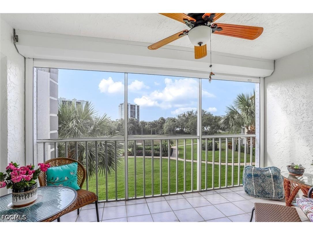 340 Horse Creek Drive #305 Naples FL 34110 2026021260 image4
