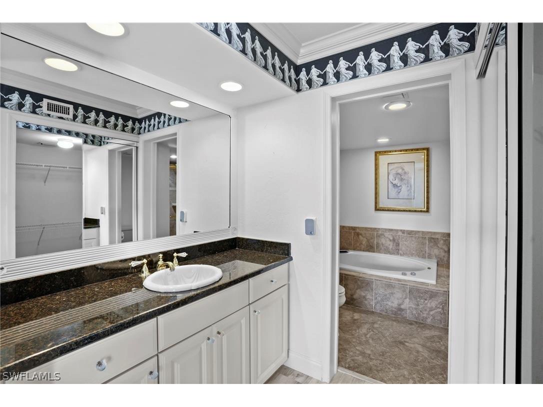 340 Horse Creek Drive #307 Naples FL 34110 226008605 image18