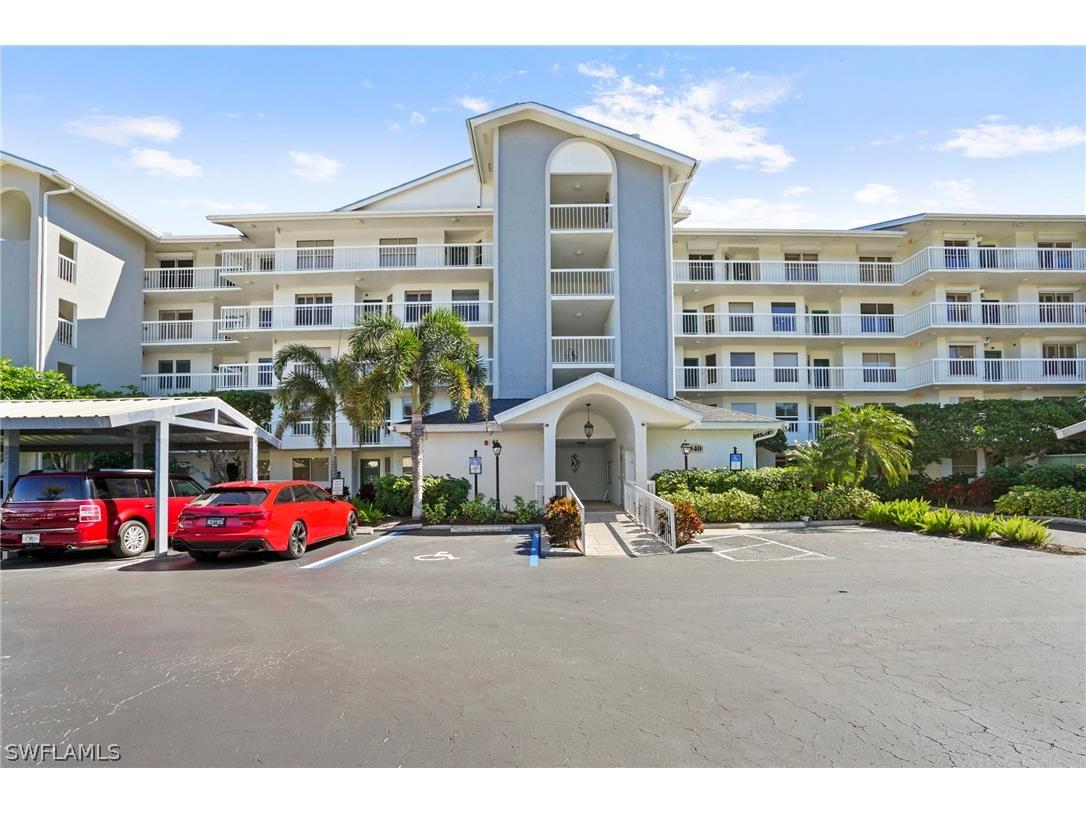 340 Horse Creek Drive #307 Naples FL 34110 226008605 image3