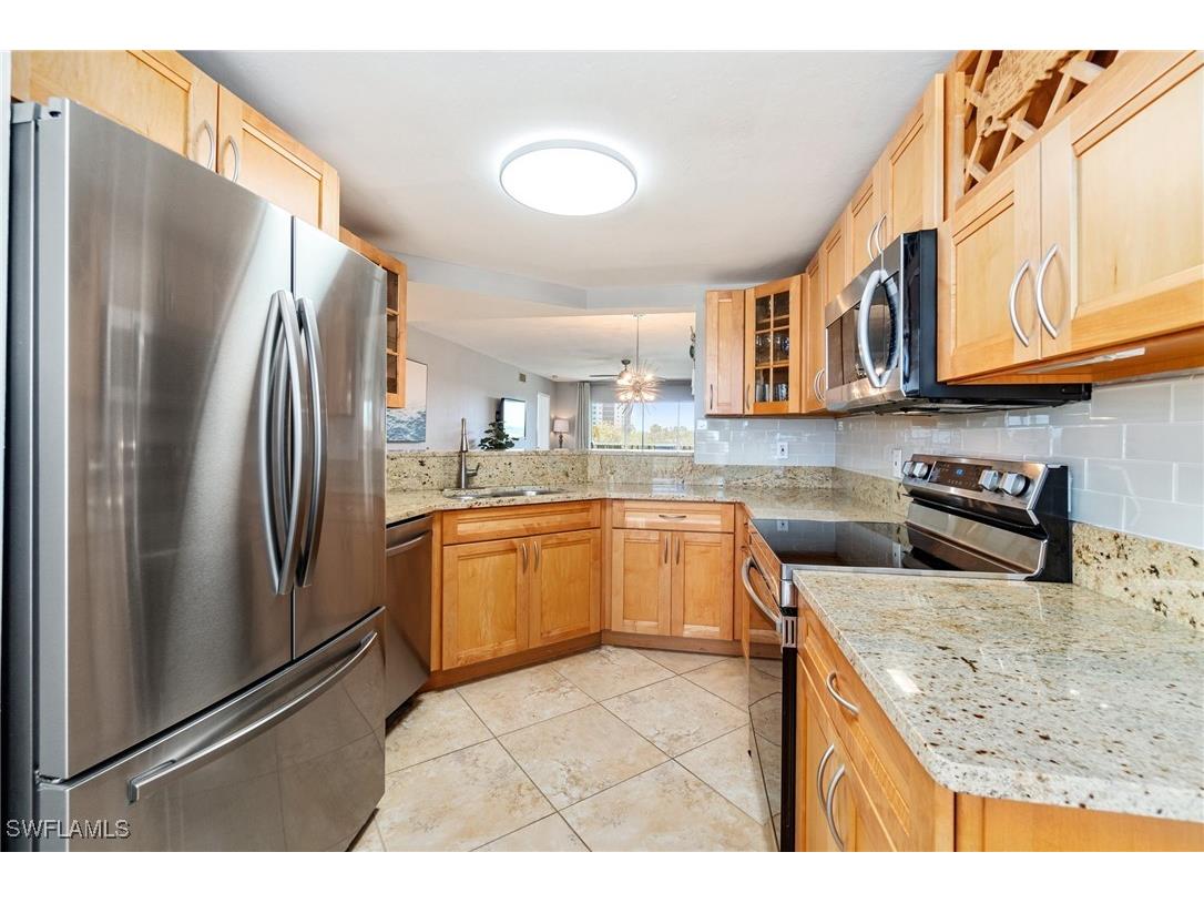 340 Horse Creek Drive #403 Naples FL 34110 225081256 image5