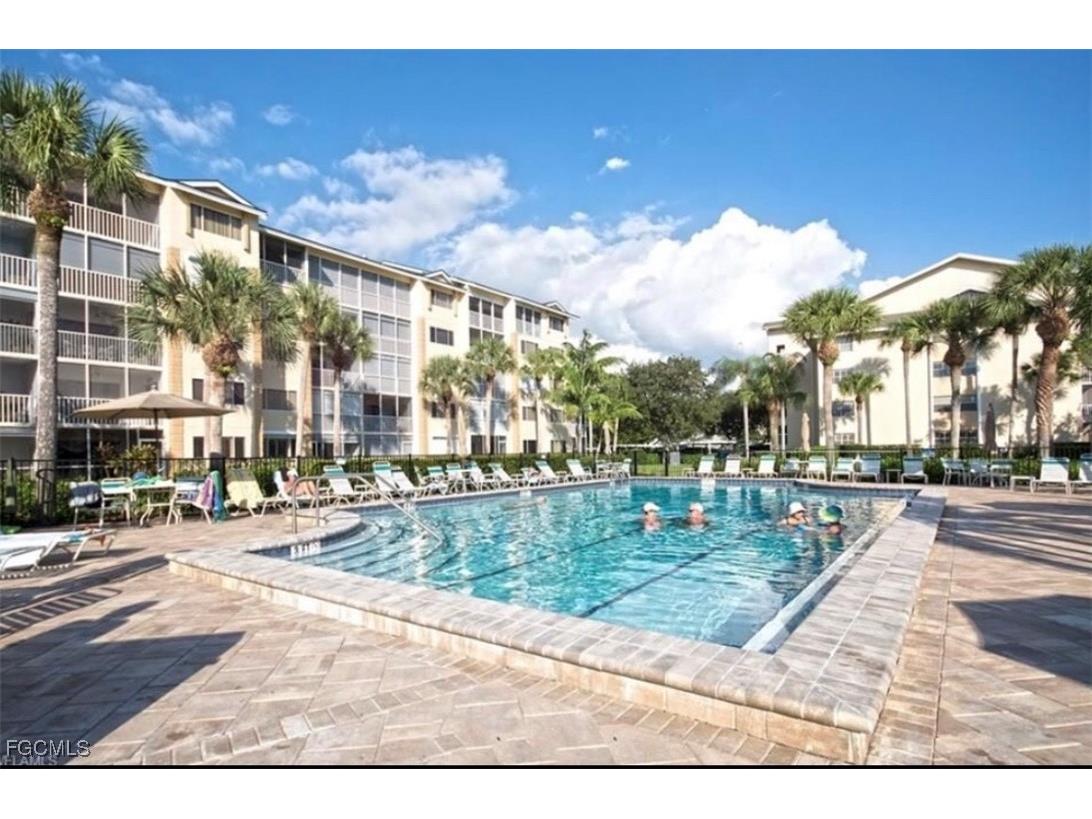 340 Horse Creek Drive S #304 Naples FL 34110 2025021284 image3