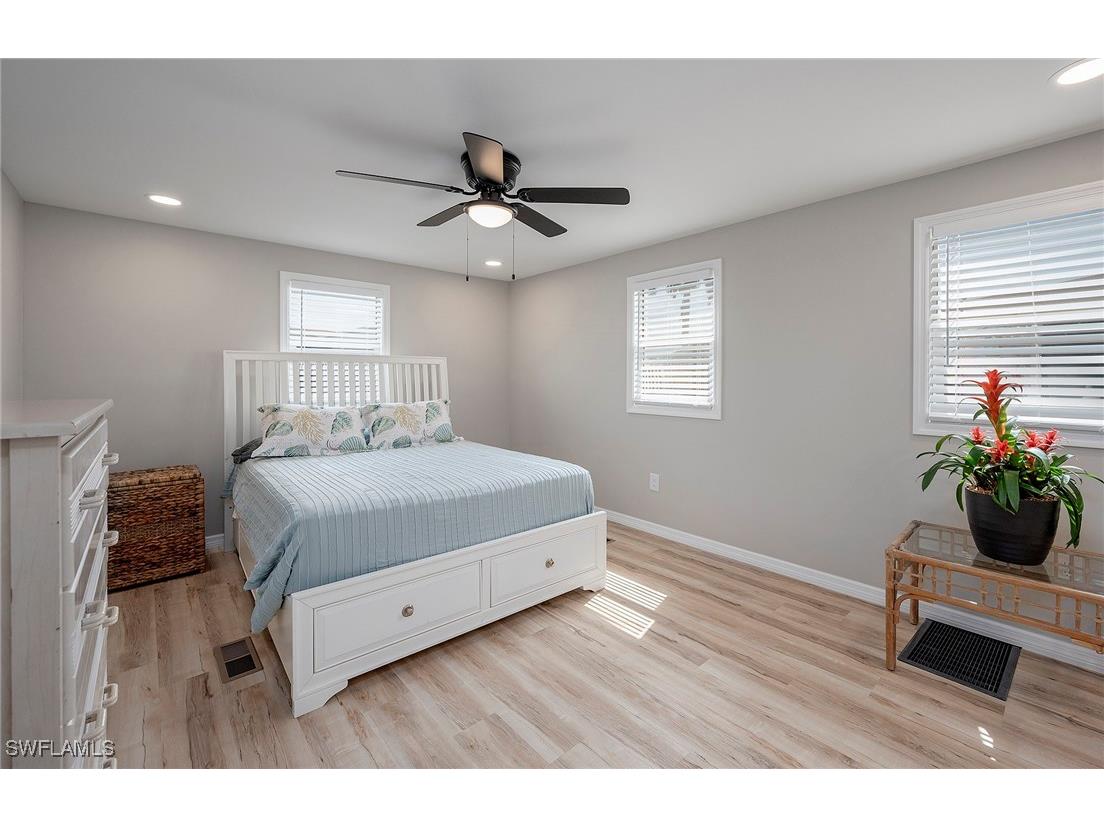 340 Mattie Avenue Fort Myers FL 33908 2025001259 image17