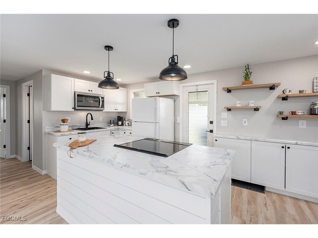 340 Mattie Avenue Fort Myers FL 33908 2025001259 image25