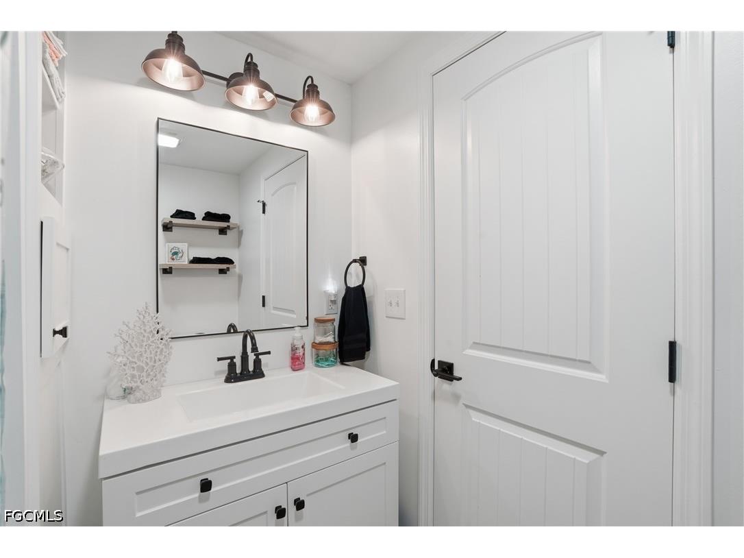 340 Mattie Avenue Fort Myers FL 33908 2026024537 image24