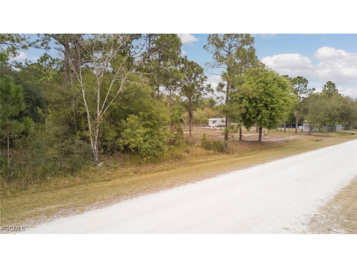 340 N Kennel Street Montura Ranches FL 33440 2026005582 image9