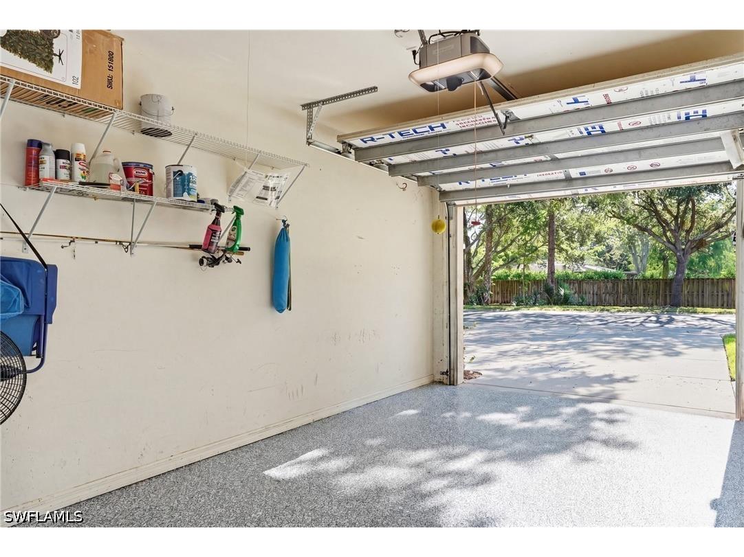 340 Robin Hood Circle #102 Naples FL 34104 226015314 image25