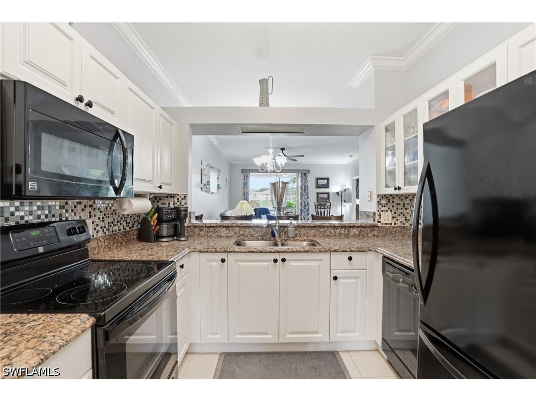 340 Robin Hood Circle #102 Naples FL 34104 226015314 image6