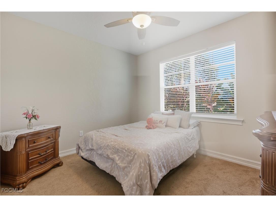 3401 Acapulco Circle Cape Coral FL 33909 2025015783 image16