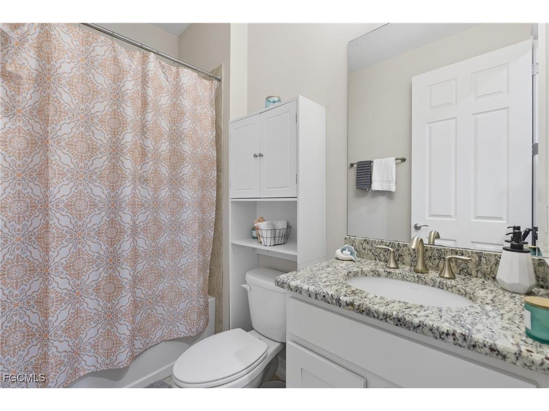 3401 Acapulco Circle Cape Coral FL 33909 2025015783 image18