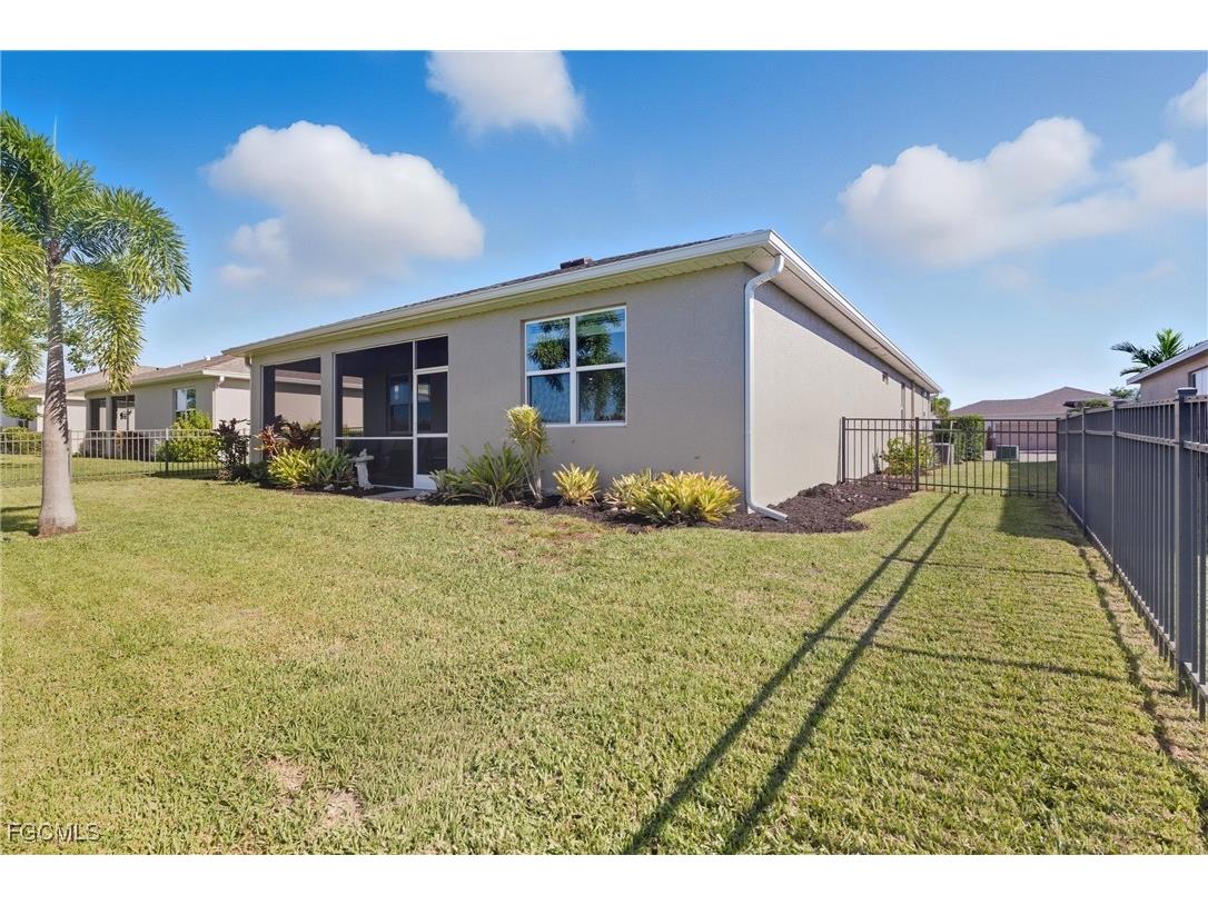 3401 Acapulco Circle Cape Coral FL 33909 2025015783 image21