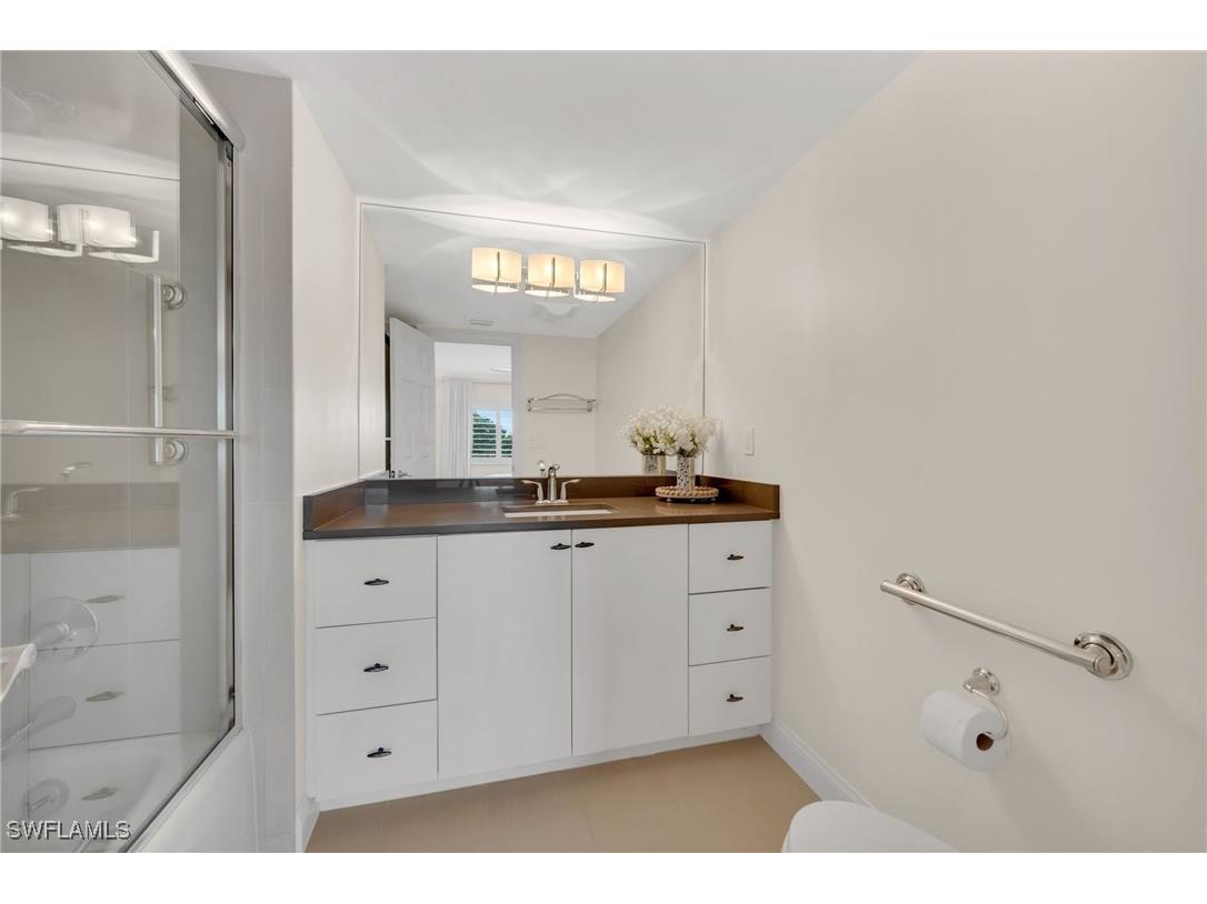 3401 Gulf Shore Boulevard N #205 Naples FL 34103 225066511 image16