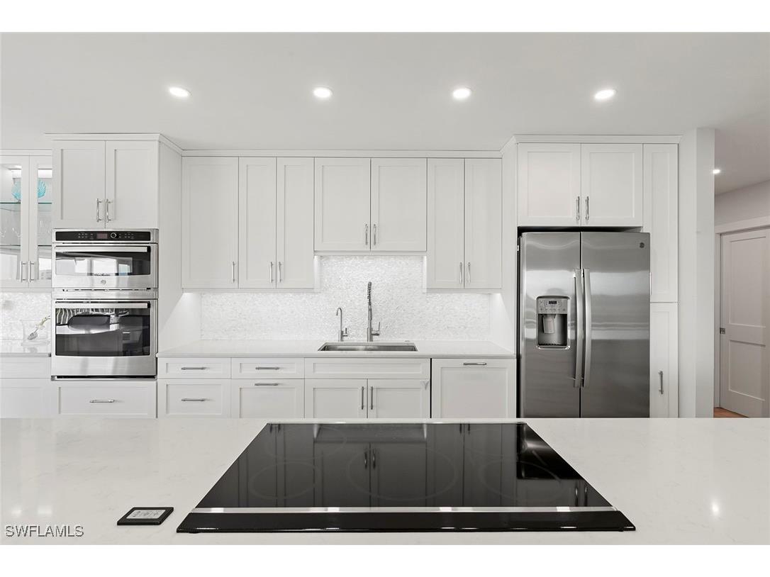 3401 Gulf Shore Boulevard N #506 Naples FL 34103 225077637 image12