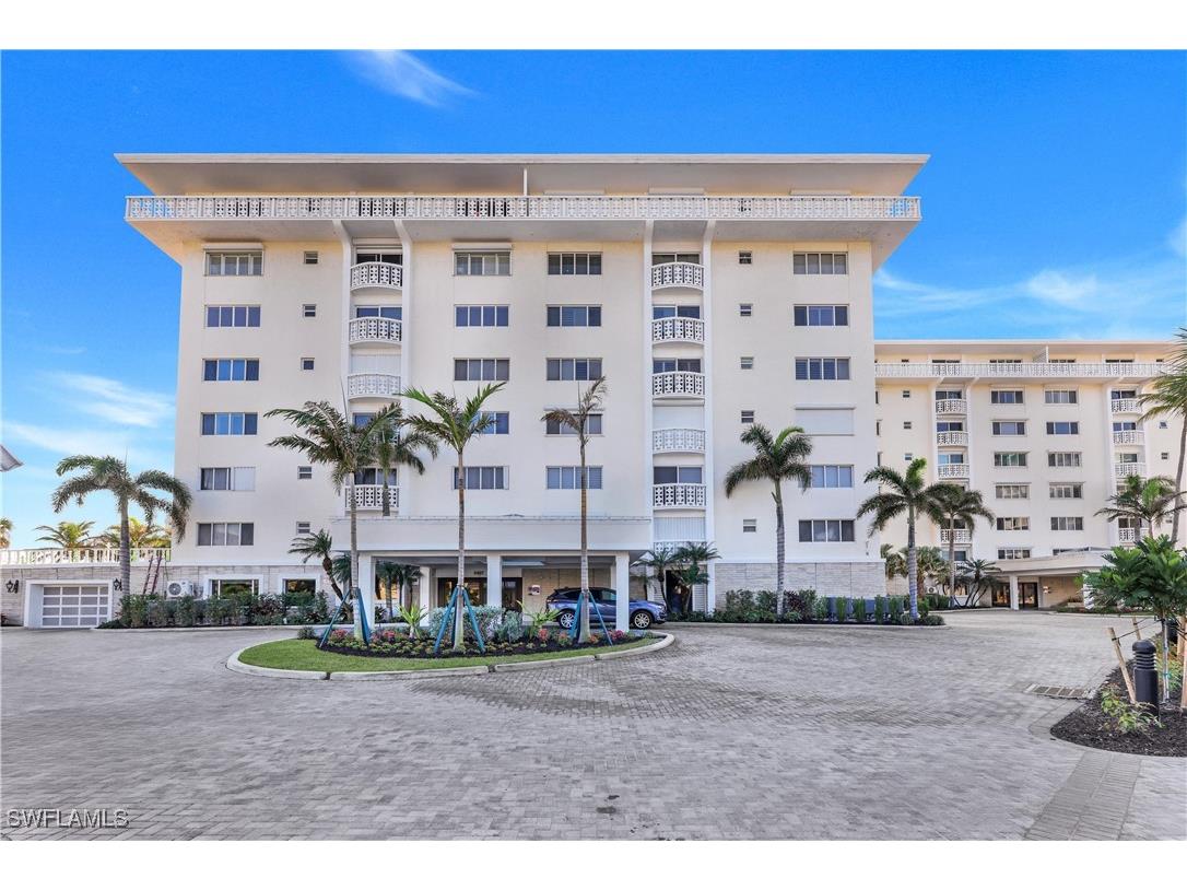 3401 Gulf Shore Boulevard N #605 Naples FL 34103 225077803 image1
