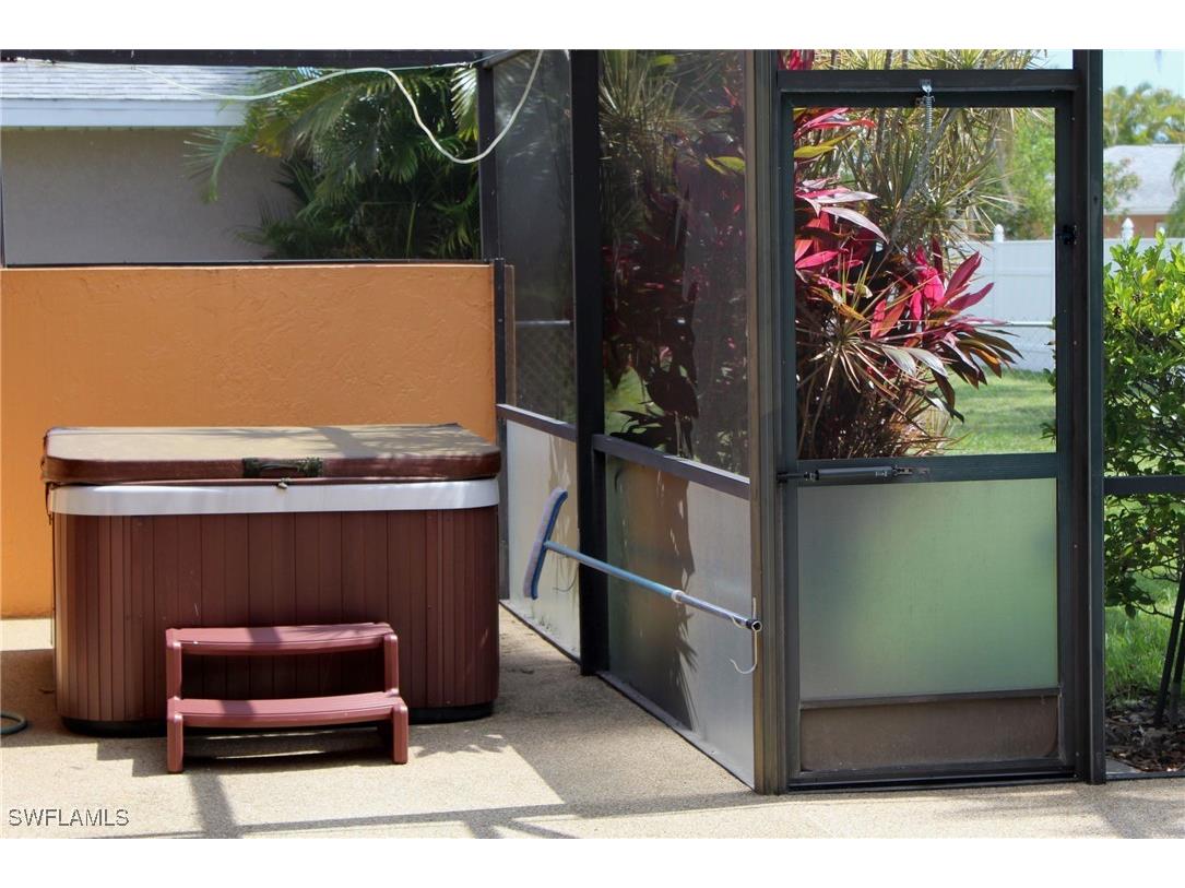 3402 SE 11th Avenue Cape Coral FL 33904 225058901 image4