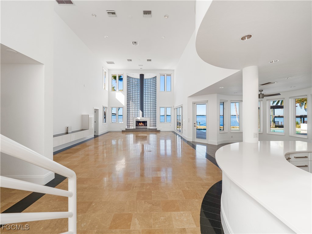 3402 W Riverside Drive Fort Myers FL 33901 2025024914 image11