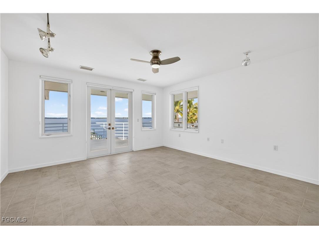 3402 W Riverside Drive Fort Myers FL 33901 2025024914 image28