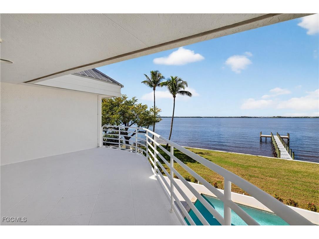3402 W Riverside Drive Fort Myers FL 33901 2025024914 image29