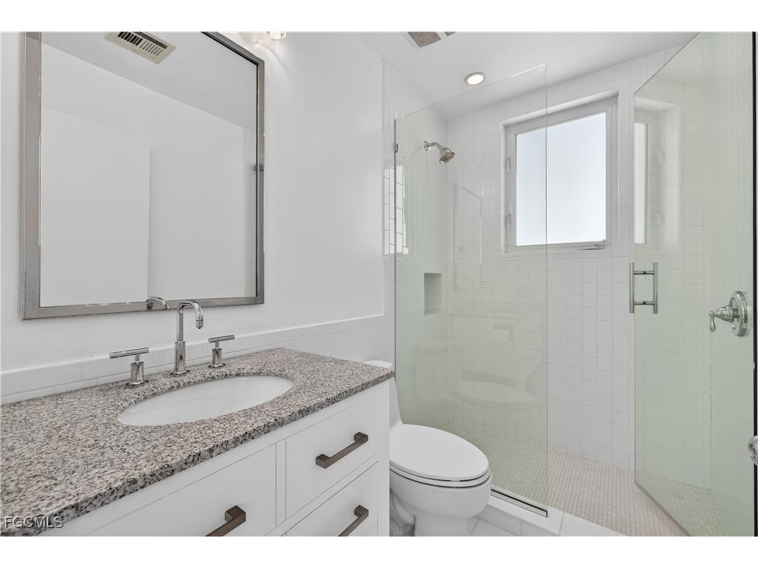 3402 W Riverside Drive Fort Myers FL 33901 2025024914 image35