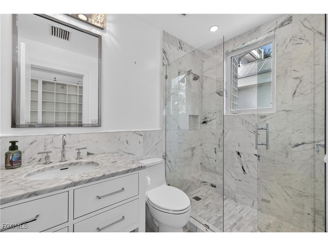 3402 W Riverside Drive Fort Myers FL 33901 2025024914 image38