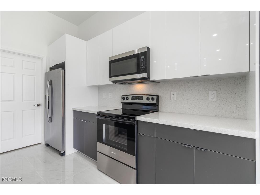 3403 28th Street SW Lehigh Acres FL 33976 2025015739 image8