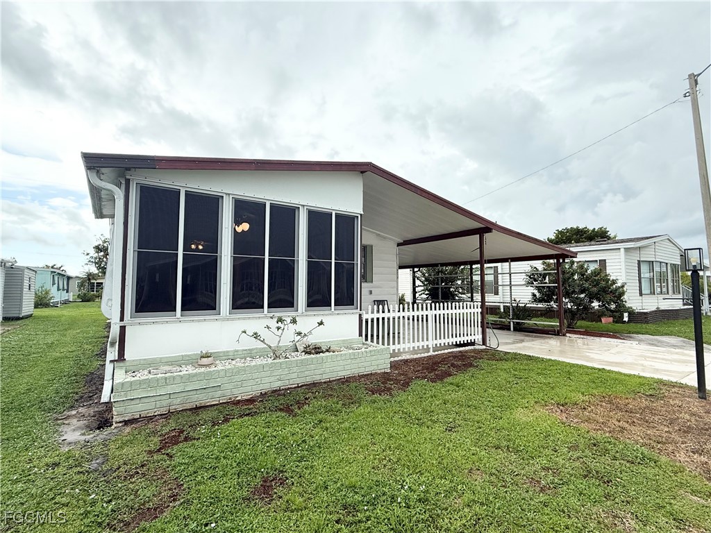 3404 Rainbow Lane North Fort Myers FL 33903 2025007611 image2