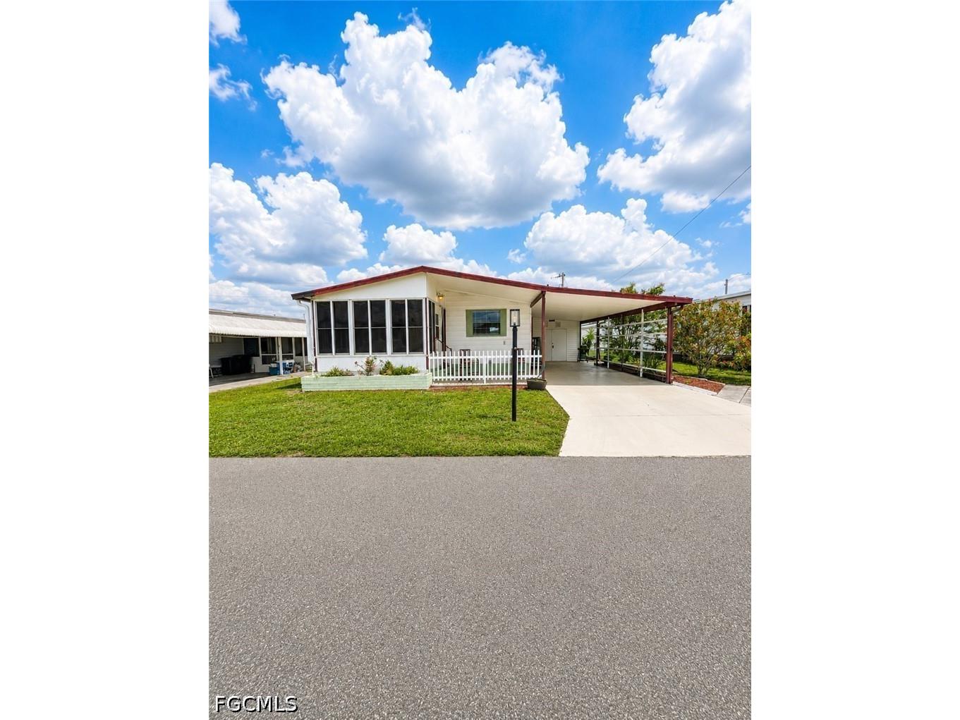 3404 Rainbow Lane North Fort Myers FL 33903 2026025780 image1