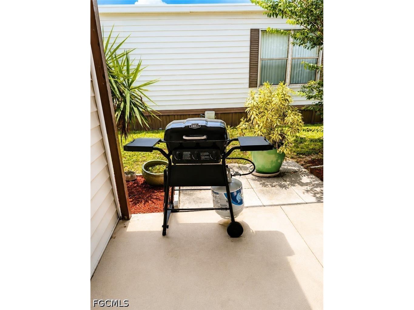 3404 Rainbow Lane North Fort Myers FL 33903 2026025780 image4