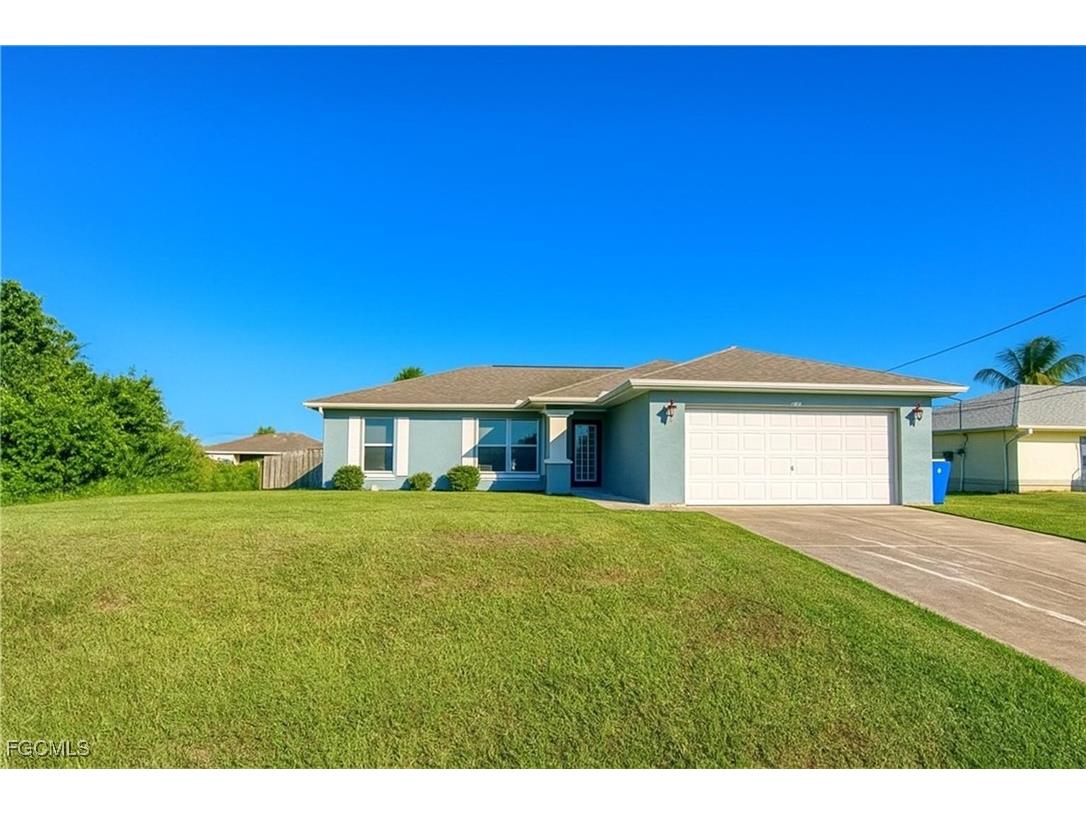 3405 33rd Street SW Lehigh Acres FL 33976 2025007401 image1
