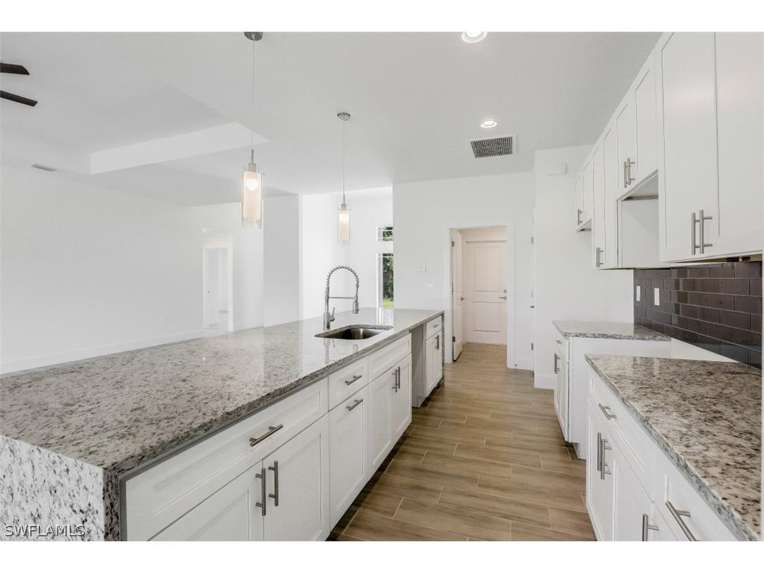 3405 35th Street SW Lehigh Acres FL 33976 222072333 image1