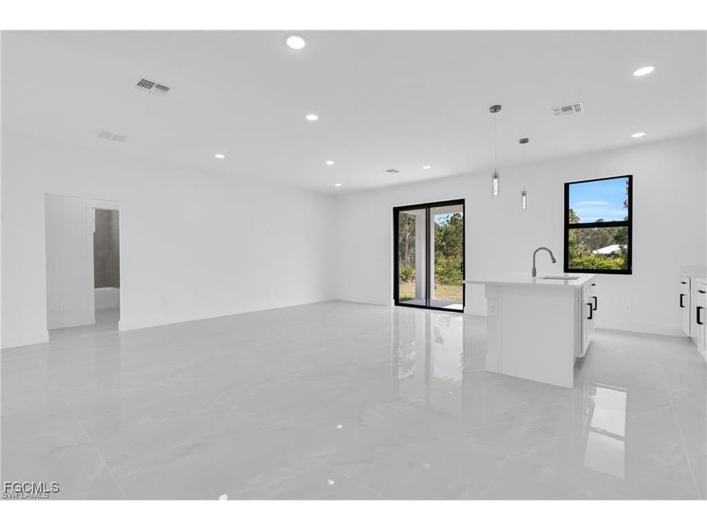 3405 73rd Street W Lehigh Acres FL 33971 2025011708 image11