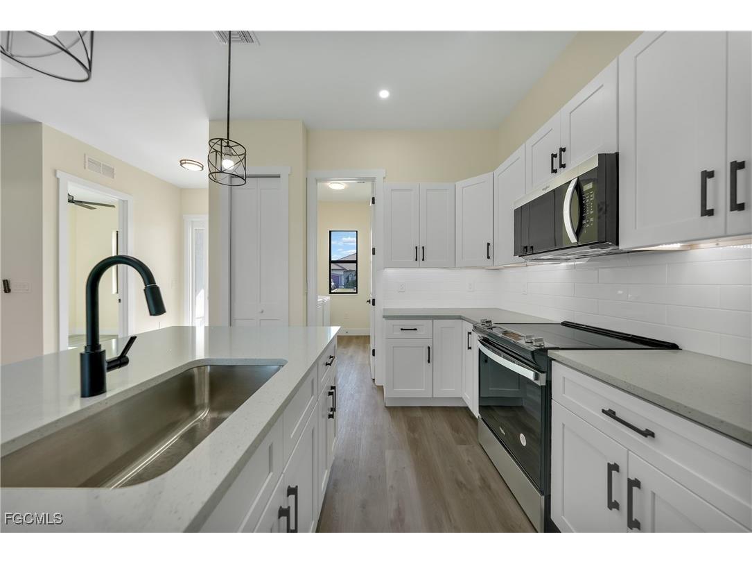 3405 NW 8th Terrace Cape Coral FL 33993 2025024928 image22