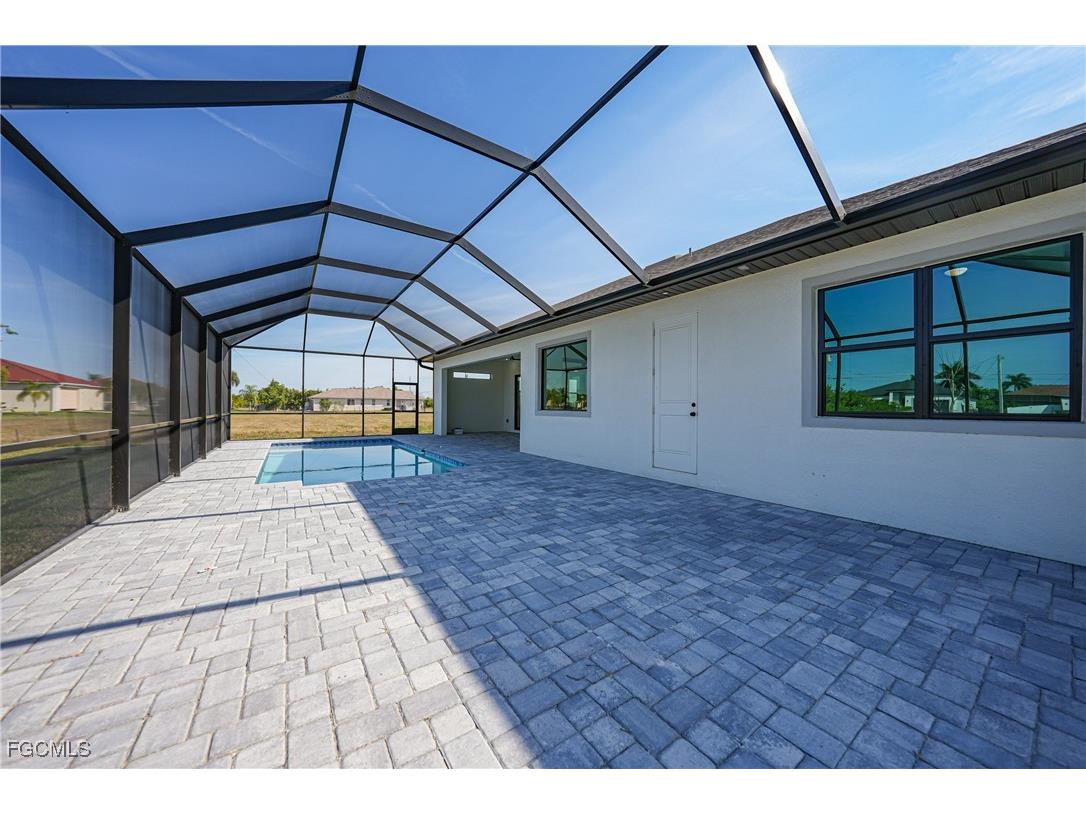 3405 NW 8th Terrace Cape Coral FL 33993 2025024928 image9