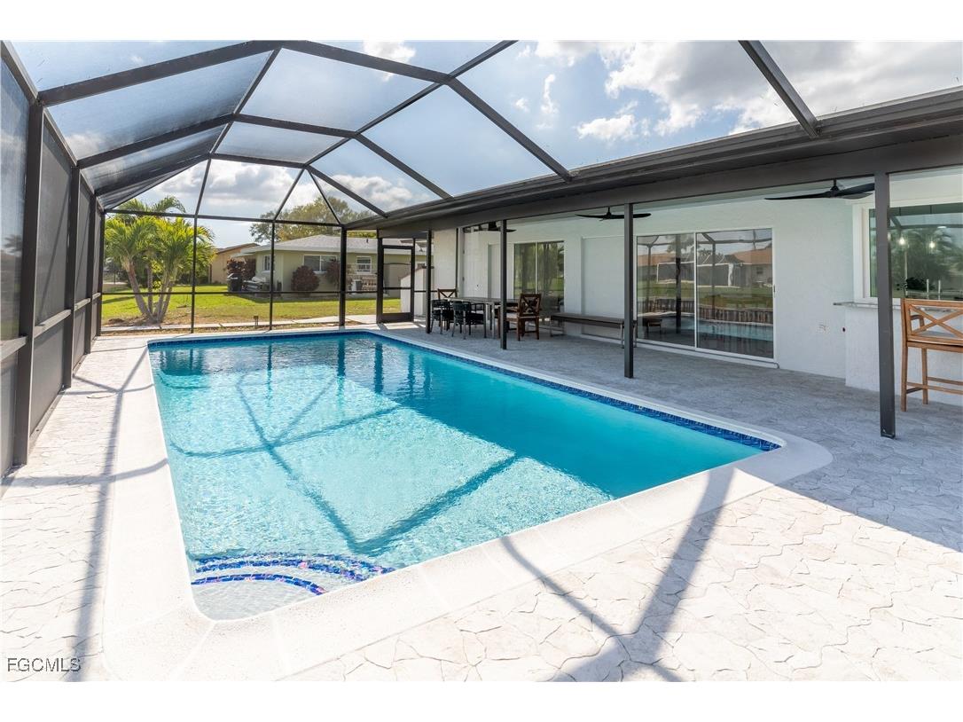 3405 SE 16th Place Cape Coral FL 33904 2025025220 image2