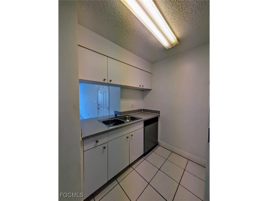 3407 Winkler Avenue #319 Fort Myers FL 33916 2025016631 image10