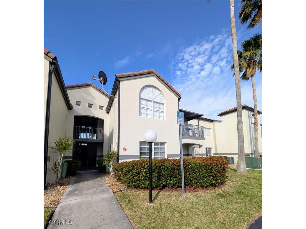 3407 Winkler Avenue #319 Fort Myers FL 33916 2025016631 image2