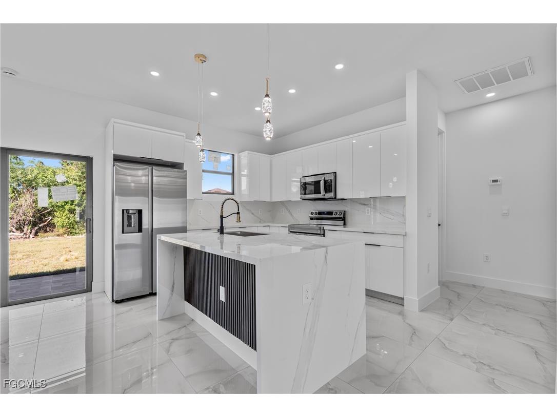 3408 20th Street SW Lehigh Acres FL 33976 2025022713 image12